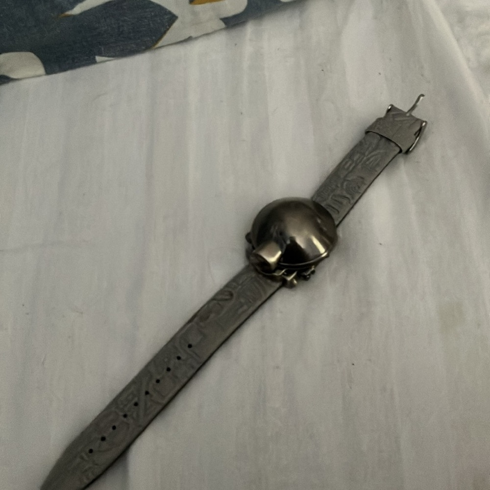 Silver Skull Design Men's Watch